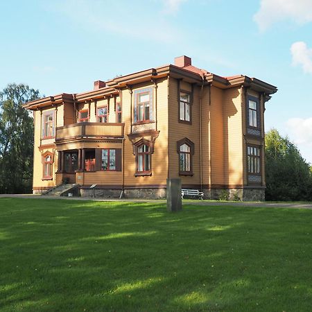 Naeaes Slott Guest House Floda  ภายนอก รูปภาพ