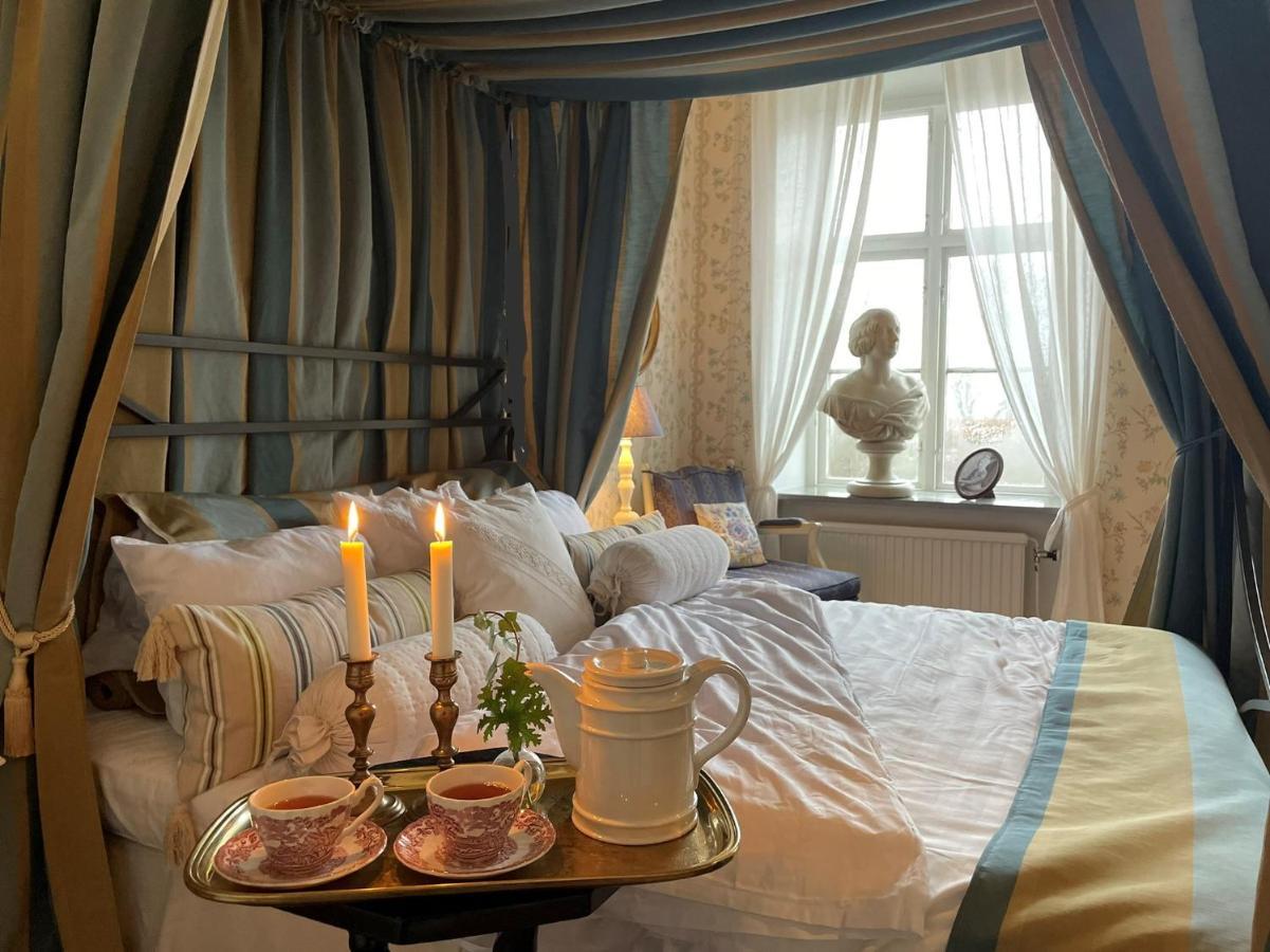 Naeaes Slott Guest House Floda  ภายนอก รูปภาพ