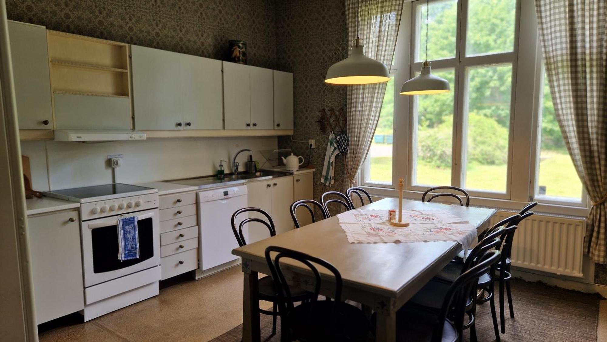 Naeaes Slott Guest House Floda  ภายนอก รูปภาพ