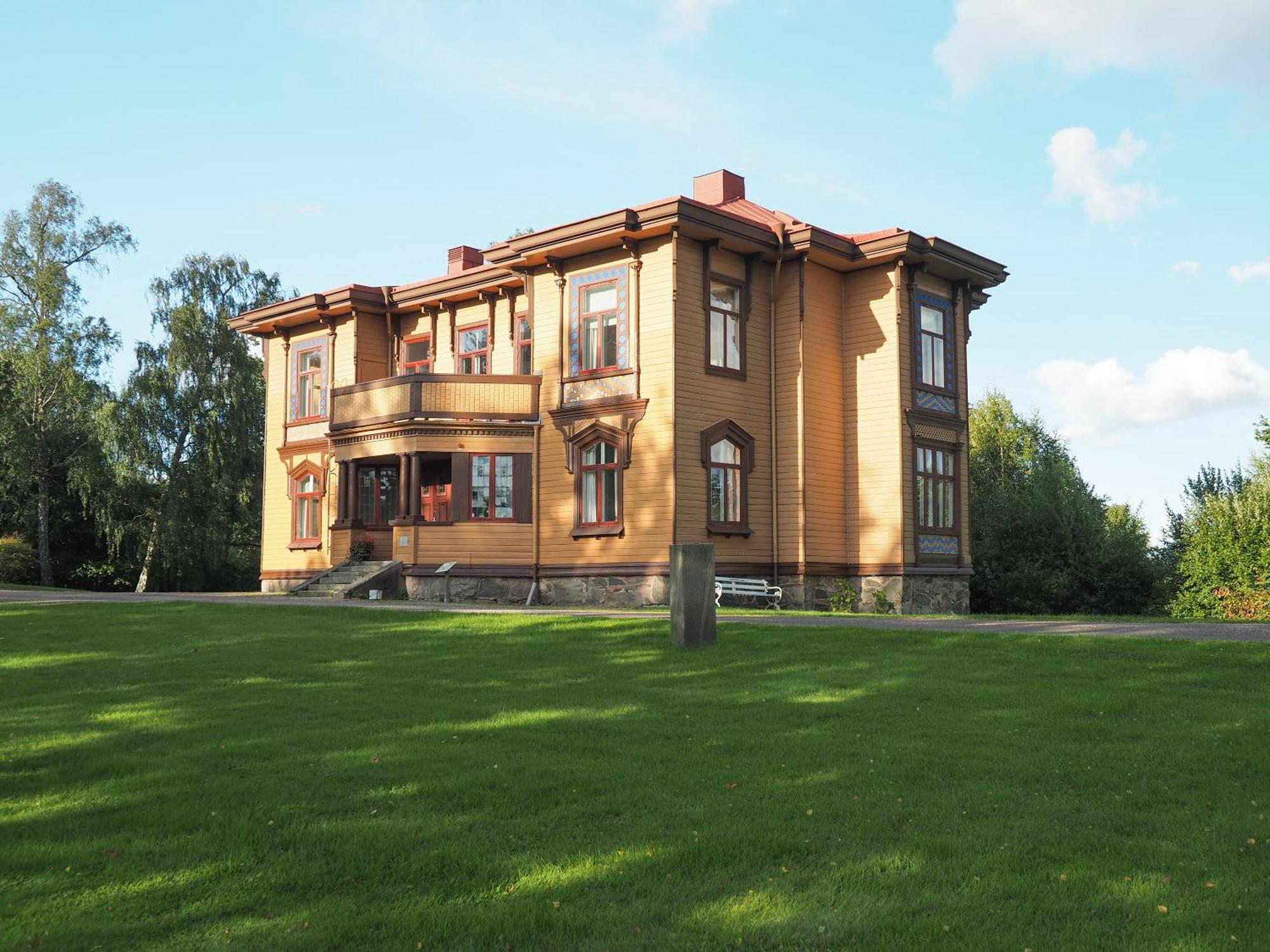 Naeaes Slott Guest House Floda  ภายนอก รูปภาพ