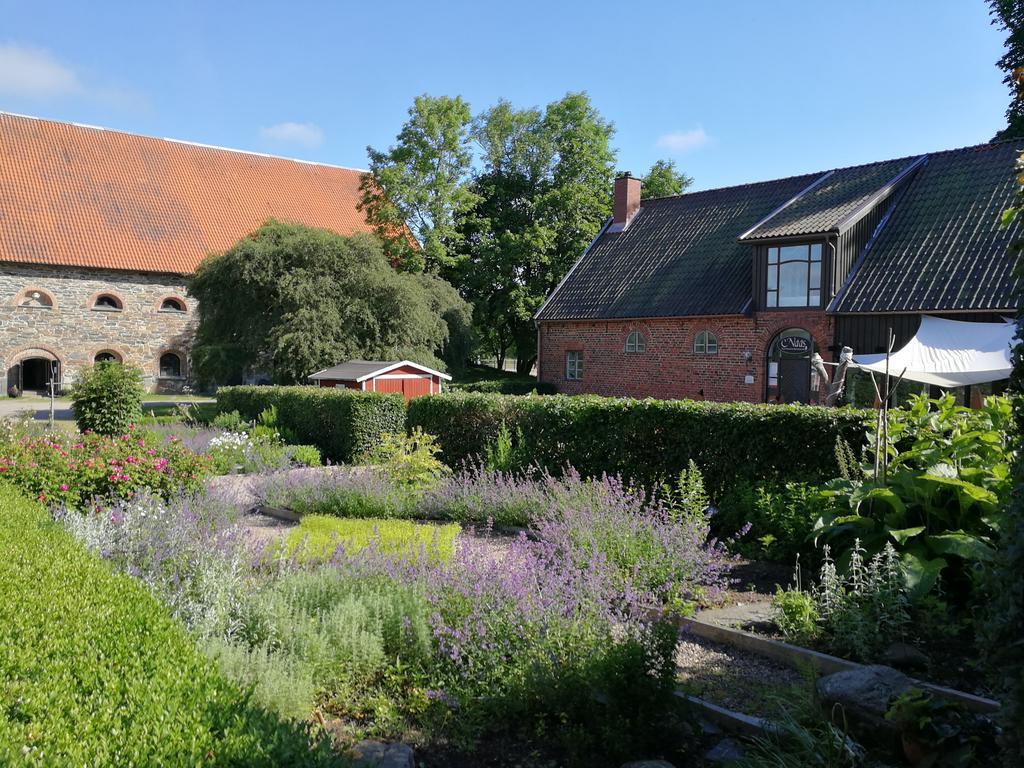 Naeaes Slott Guest House Floda  ภายนอก รูปภาพ