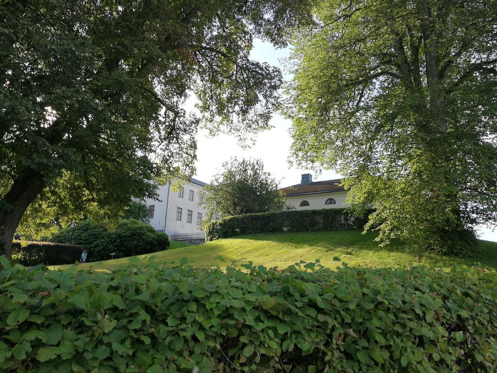 Naeaes Slott Guest House Floda  ภายนอก รูปภาพ